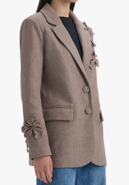 Classy 3D Flower Oatmeal Blazer