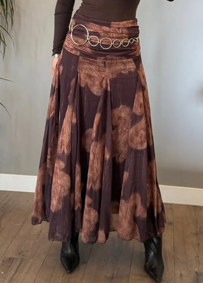 Flattering Paisley Print Midi Skirt