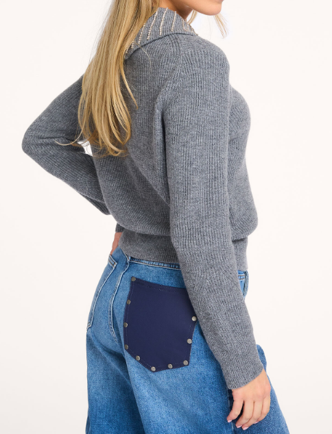Chic Peter Pan Sweater