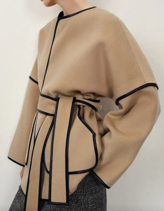 Chic Wool Coat With Scarf