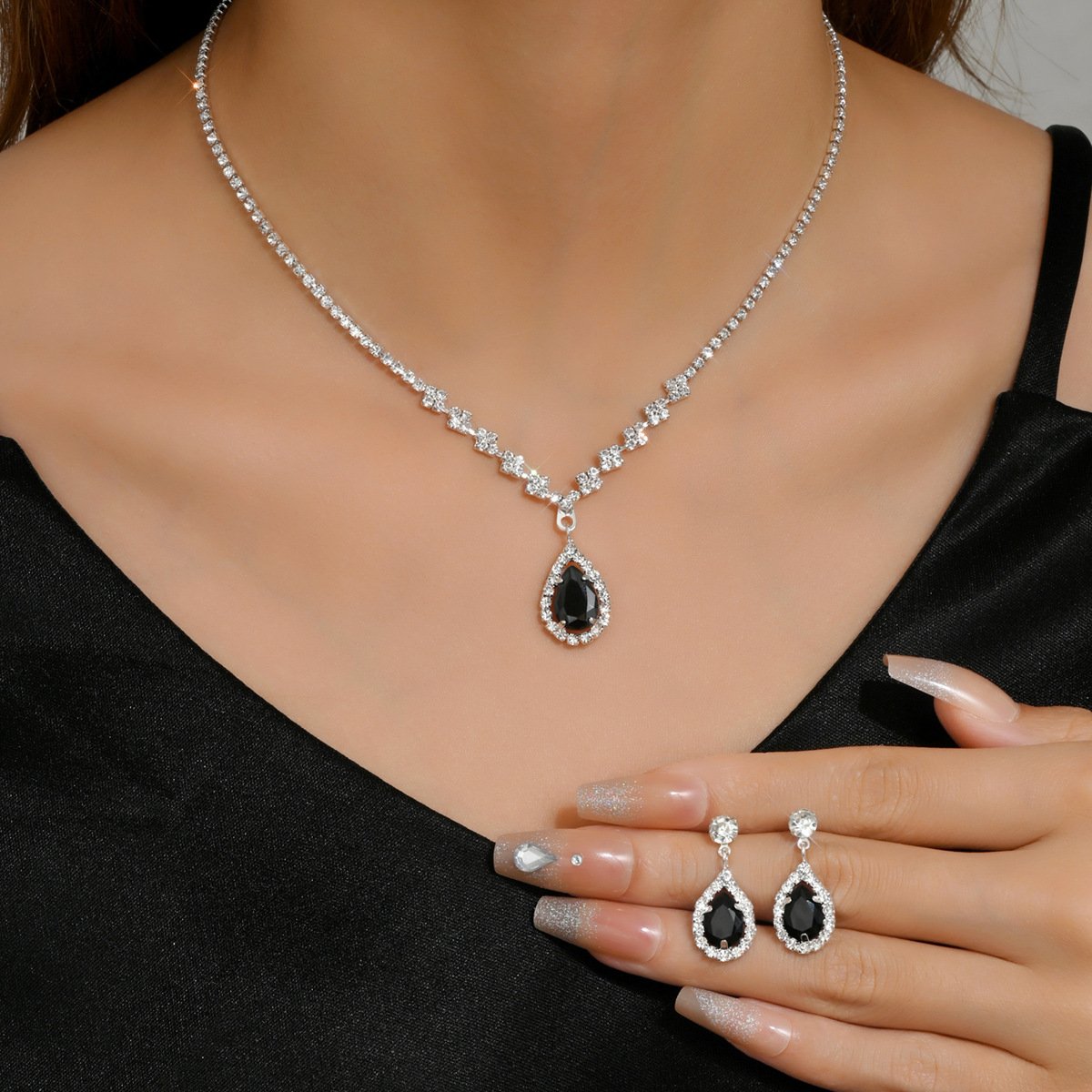 Teardrop Crystal Jewelry Set