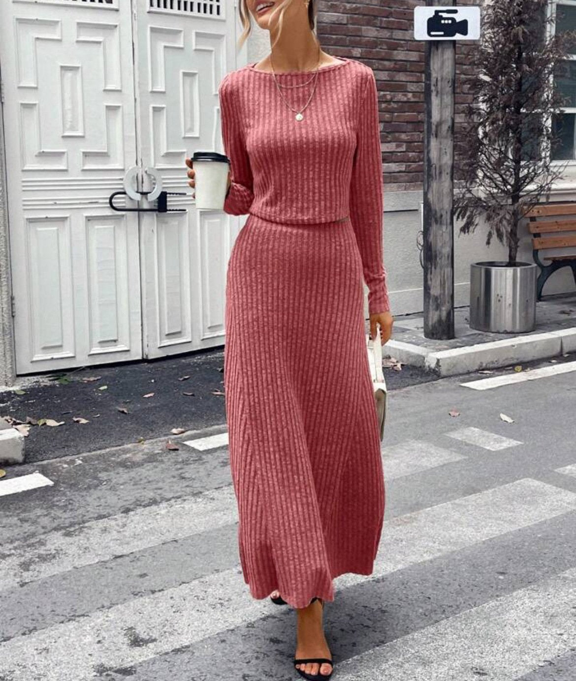 Round Neck Solid Color Long Sleeve Knitted Suit